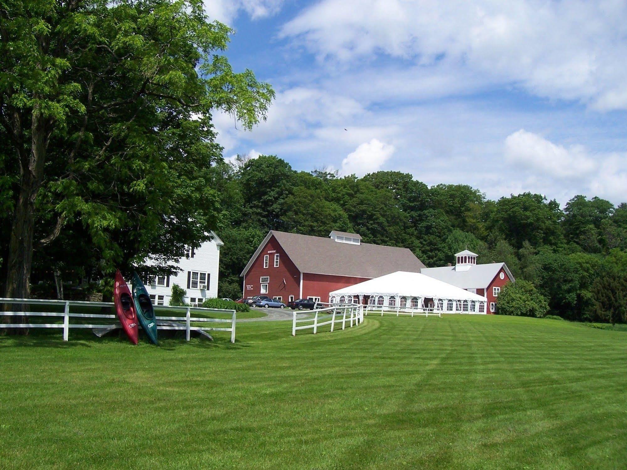 The Quechee Inn At Marshland Farm Extérieur photo