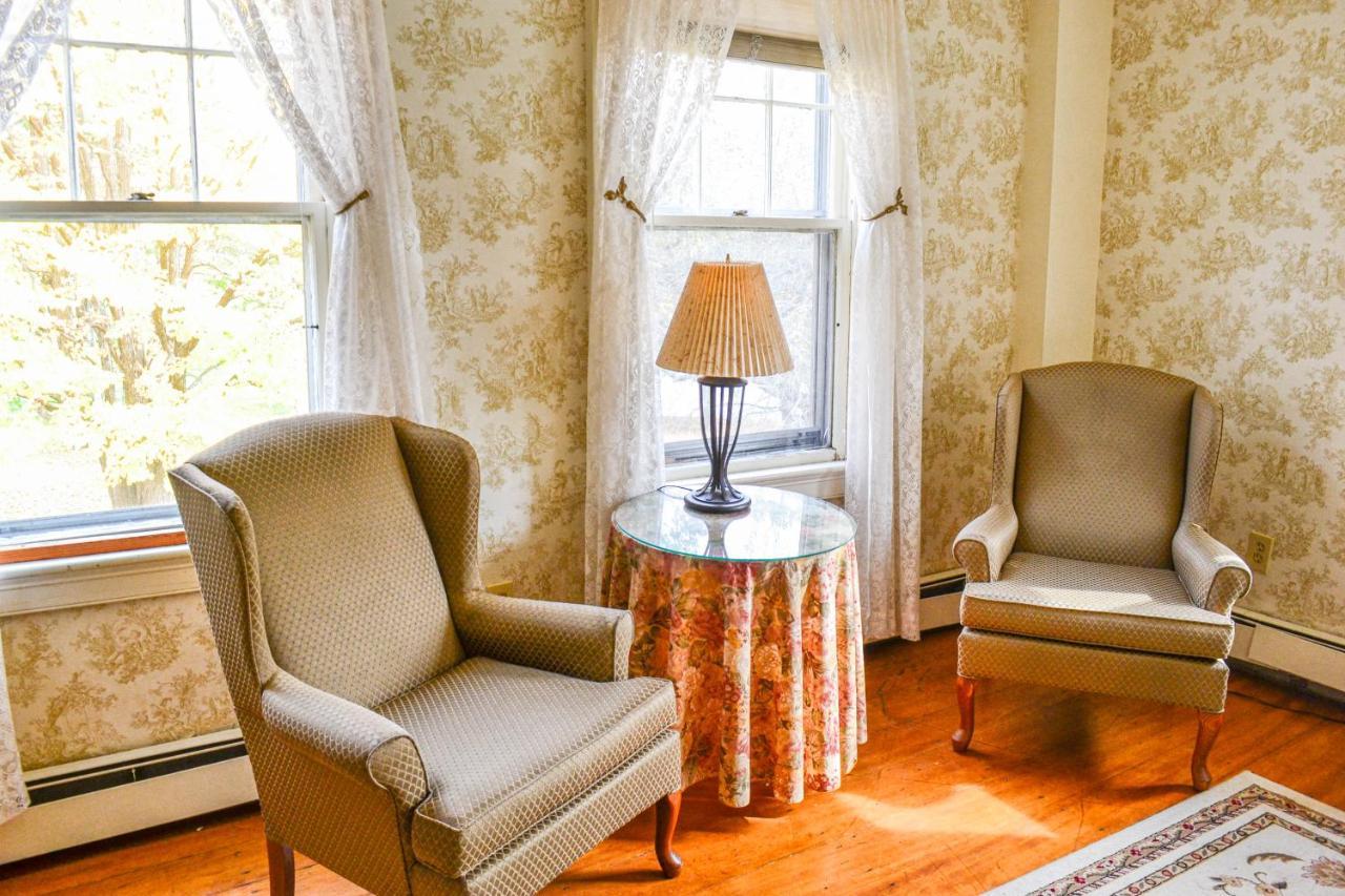 The Quechee Inn At Marshland Farm Extérieur photo