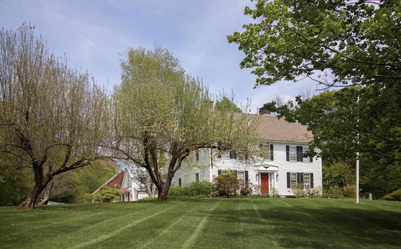 The Quechee Inn At Marshland Farm Extérieur photo